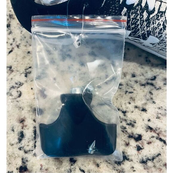 Under Armour Unisex-Adult Shifty Lows Running Shoe - Picture 5 of 8